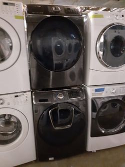 Samsung front load washer and electric dryer set working perfectly with 4 months warranty