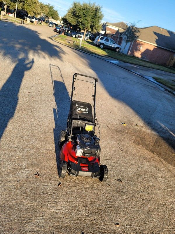 Toro Lawn Mower Gts 140cc Like New for Sale in Houston, TX OfferUp
