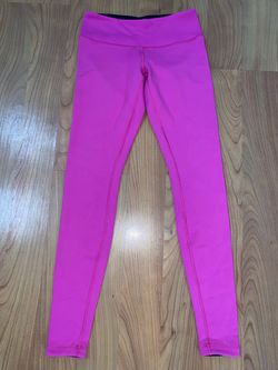 Lululemon Designer Hot Pink Athletic Leggings Women’s Size M