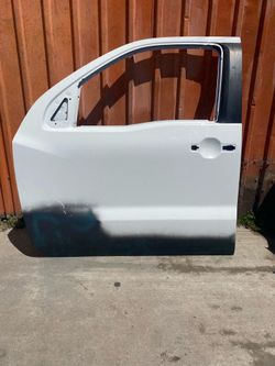 Front Door Nissan frontier left driving site  OEM 2022-2023-2024-2025