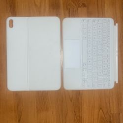 10th Generation Apple iPad Magic Keyboard