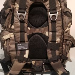 OAKLEY AP PACK 3.0 Camo Backpack