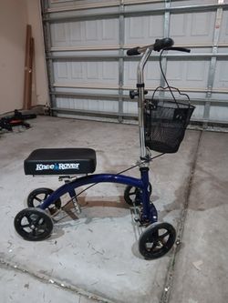 Knee Rover W Basket Excellent Condition!