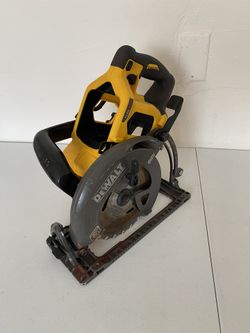 DEWALT FLEXVOLT 60-Volt MAX Lithium-Ion Cordless Brushless 7-1/4 in. Wormdrive Style Circular Saw (Tool-Only)