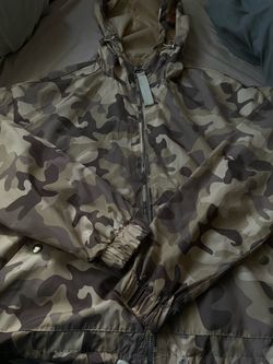 Windbreaker size small