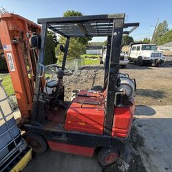 Forklift