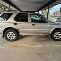 2004 Isuzu Rodeo