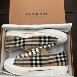 Burberry Shoes Size 8.5 Men 