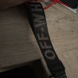 Off White Keychain Black 