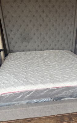 King Size Bed Frame Mattresses, And Boxspring