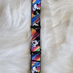Buckle-Down Martingale Dog Collar - Mickey Mouse Expressions Multi Color White/Black - 1" Wide - Fits 9-15"

Neck Size - Small