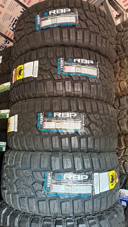 4 BRAND NEW TIRES 33x12.50r24