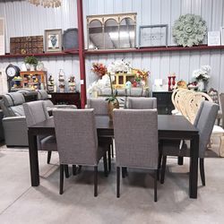 Beautiful Dining Room Table Set 