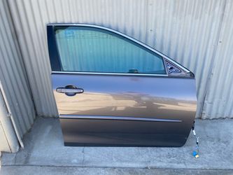 2015-2017 Toyota CAMRY right front door