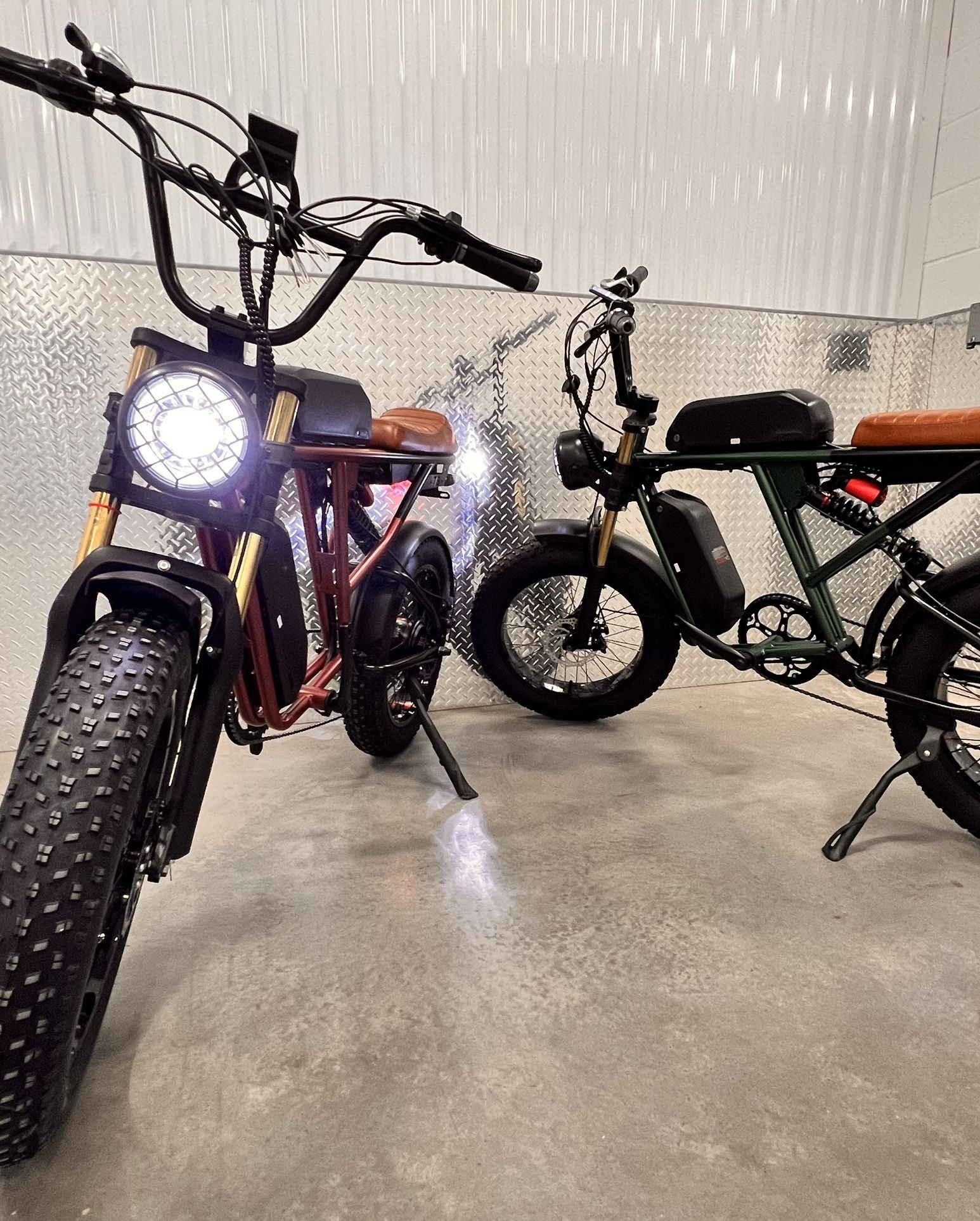 750 Watt Dual Battery Electric Ebike, 26ah Total Amp Batteries (Removable), 80 Mile Distance(short Seat)