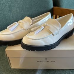 Women’s Bandolino Shoes (NIB)-(10M)