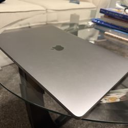 Mac Book Pro (16inch)