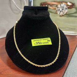 Two-tone Rope Chain❗️❗️details 👇👇ask For Mari 