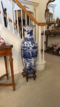 Large Blue and White Chinese Porcelain Floor Vase