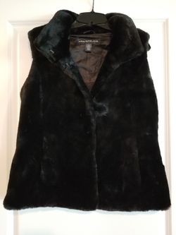 Womens Black Faux Fur Vest
