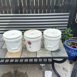 Grow Supplies 