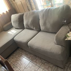 Sectional Sofá