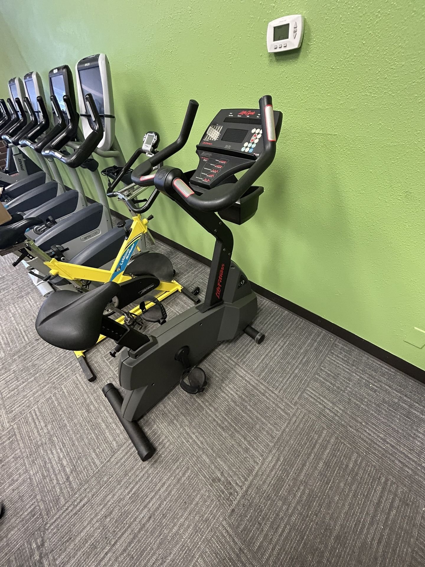 Life Fitness C9i Upright Bike