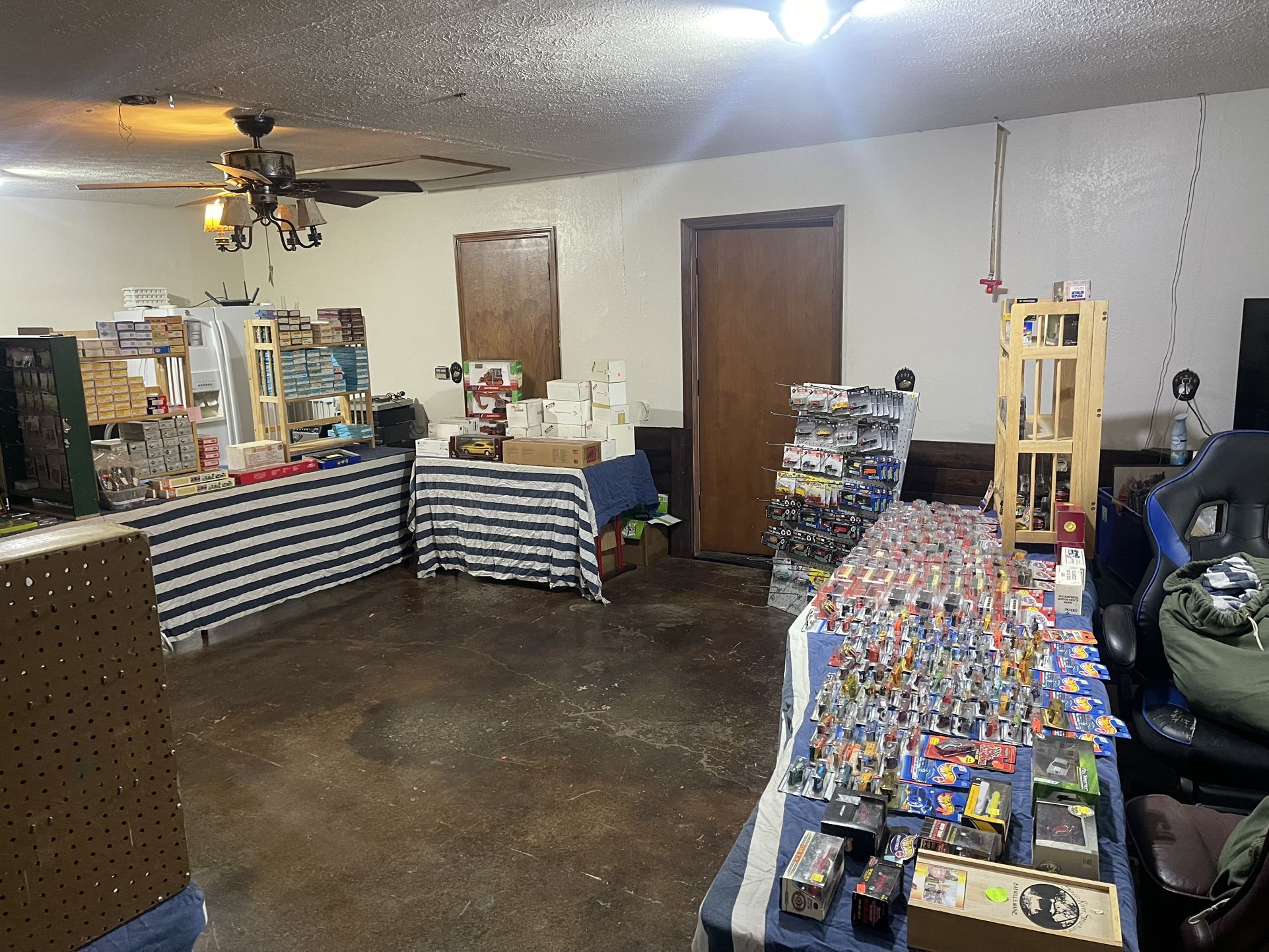 Model Trains And Cars