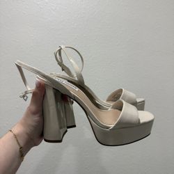 Cream Steve Madden Heels 