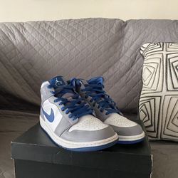 Jordan 1 Mid “Cement True Blue”