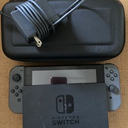 Nintendo Switch 