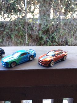 5 Hot wheels
