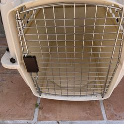 Medium Size Crate