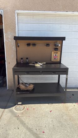 Garage workbench