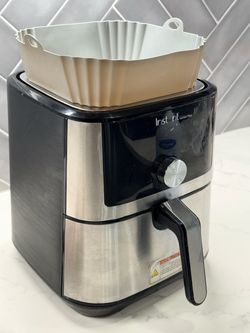 Reduced from $75 Vortex Air Fryer, like new, presets dial Reduced!