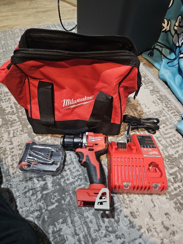 Milwaukee brushless drill