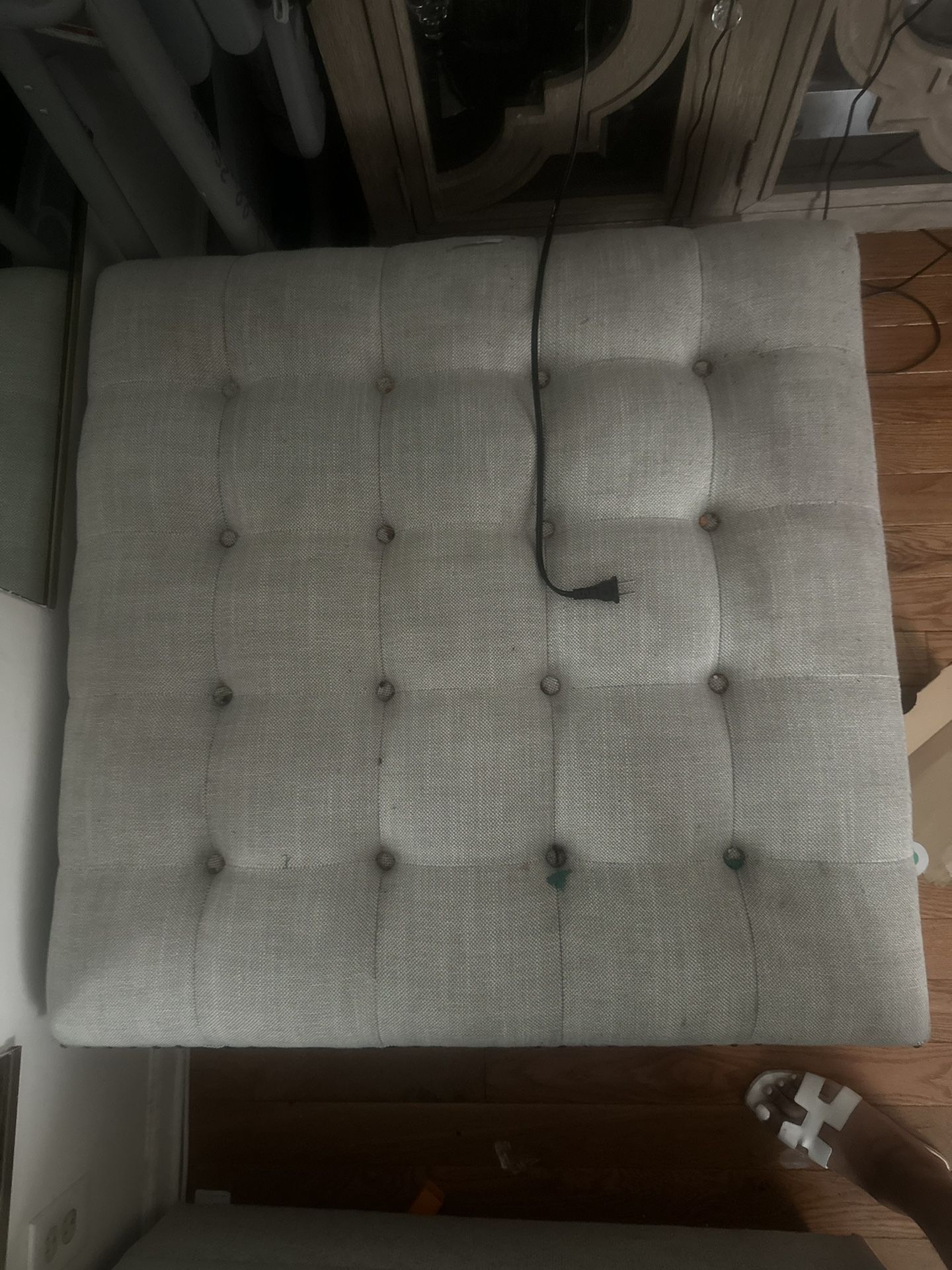 4pc Sectional With Ottoman