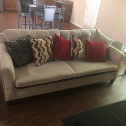 Selling home furniture must be able to pick up