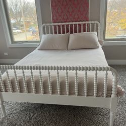 FULL SIZE BED FRAME ONLY FROM CRATE AND BARREL LIKE NEW 