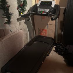 Free Treadmill Golds Gym