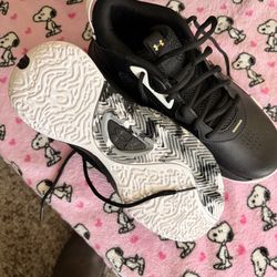 Size 6 Like New $15 OBO 