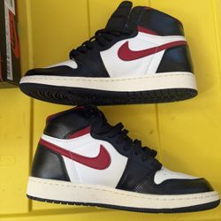 Jordan 1 Retro High GS “Black Gym Red”