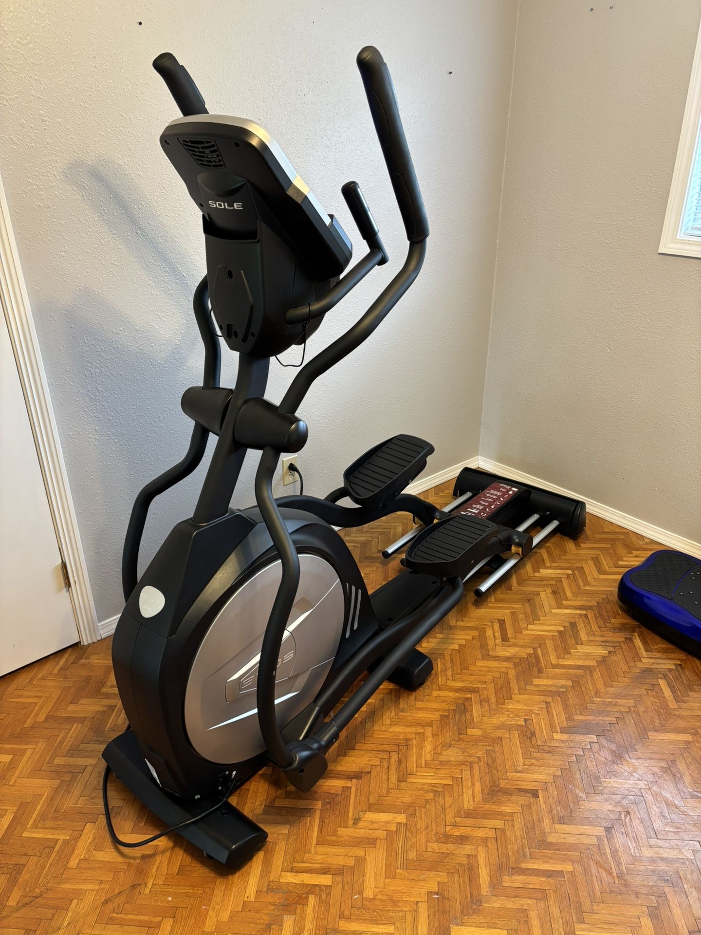 Sole E95 Elliptical