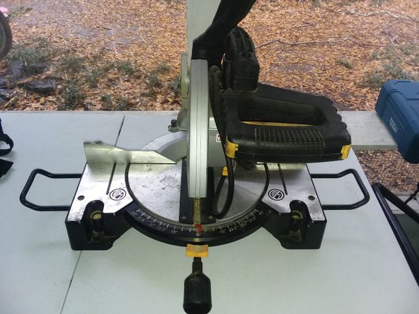 Chicago Electric 10 inch miter saw for Sale in Georgetown, SC - OfferUp