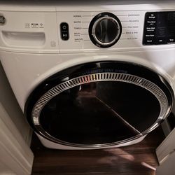 GE Front Load Stackable Washer/Dryer