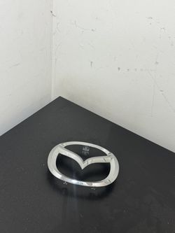 Mazda emblem