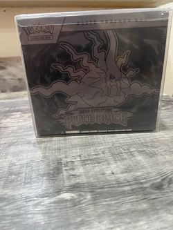 Pokémon Mega Evolution Pitch Black Elite Trainer Box
