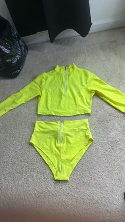 Women’s 2 piece swim wear size Large lime green Fashion Nova
