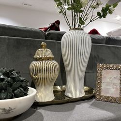 Home Decor (9 Pieces) 