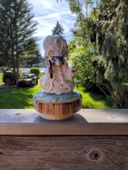 Schmid Music Box, Beatrix Potter, Lady Mouse
